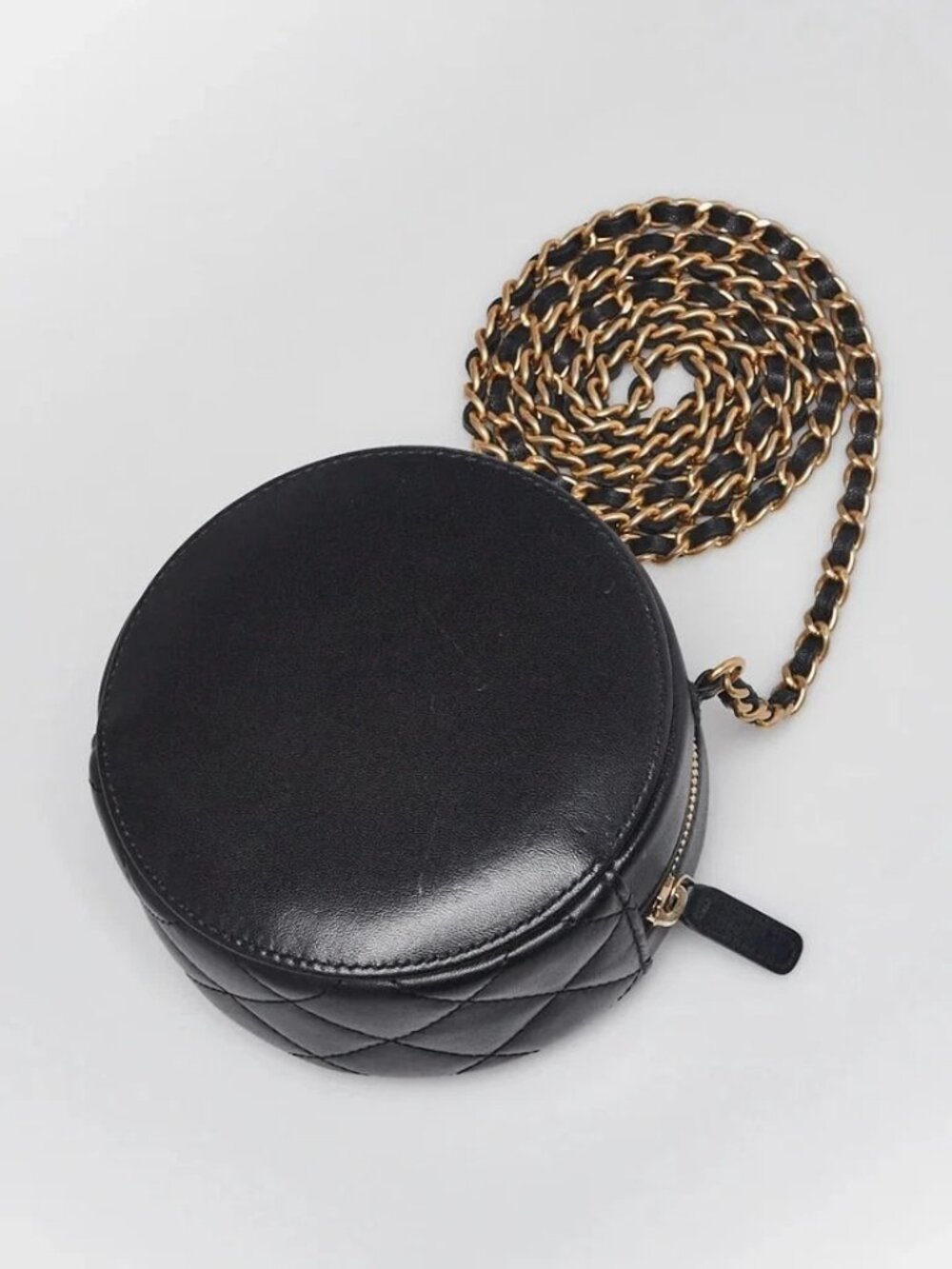 Chanel Black Quilted Lambskin Leather Lucky Charms Round Crossbody Bag - Picture 2 of 9